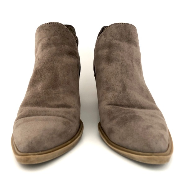 Betsey Johnson Taupe Suede Ankle Boots, size 6M - Picture 3 of 8